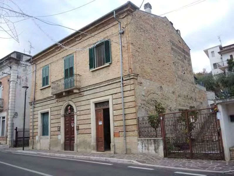 Asta in Comune di Torre de' Passeri