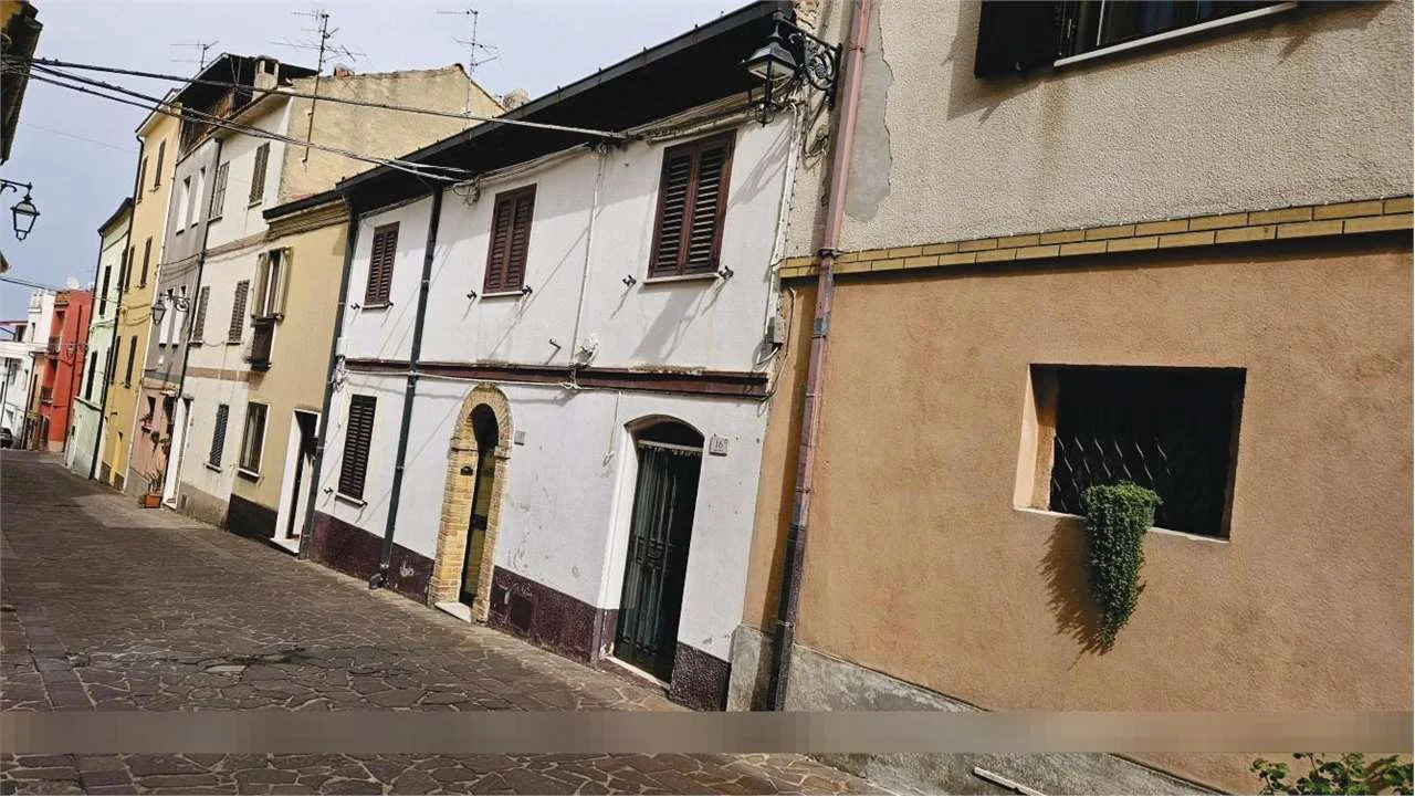 Asta in Comune di Vacri