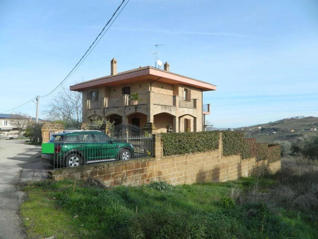 Asta in Comune di Teramo